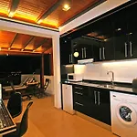 Crystalsuite. Beautiful Penthouse With Sea Views *