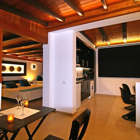 Lejlighed Crystalsuite. Beautiful Penthouse With Sea Views