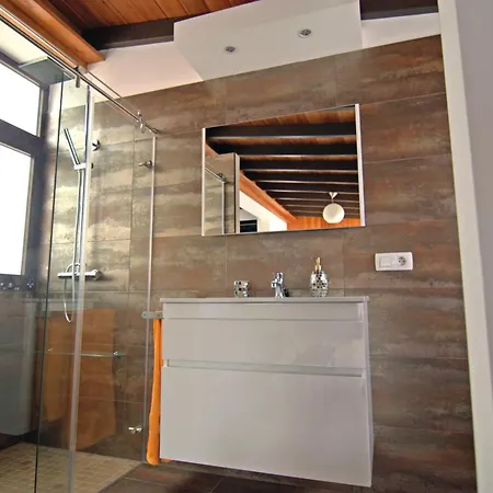 Crystalsuite. Beautiful Penthouse With Sea Views Lägenhet *