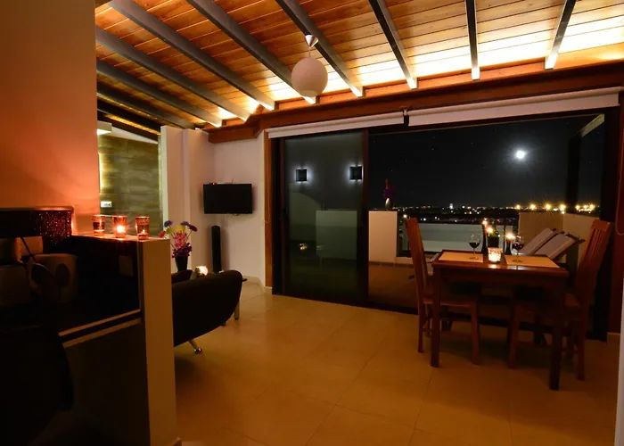 Crystalsuite. Beautiful Penthouse With Sea Views Appartamento